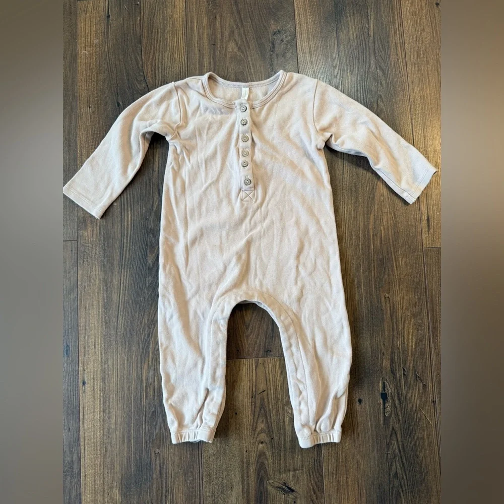 Quincy Mae Neutral Beige Baby One-Piece Romper 18-24 Months